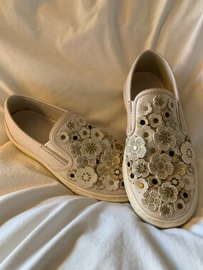 Coach cream 'Tea Rose Sneakers' with floral appliqués